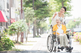 車椅子で観光